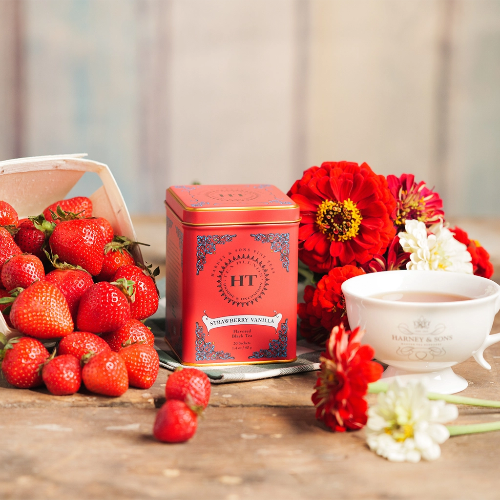 Harney & Sons Fine Teas Strawberry Vanilla, HT Tin of 20 Sachets